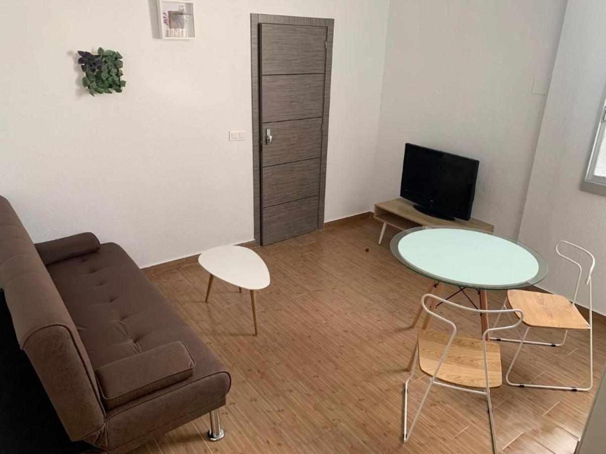 Apartamentos Terra Y Onix Zona Centro Ельда Екстер'єр фото